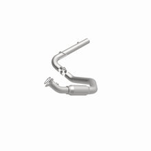 Load image into Gallery viewer, MagnaFlow Exhaust Products 4551525 California CARB Direct-Fit Catalytic Converter for Select Chevrolet Express 3500, GMC Savana