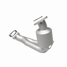 Load image into Gallery viewer, MagnaFlow Exhaust Products 5411911 California CARB Direct-Fit Catalytic Converter for Select Chevrolet Malibu, Pontiac G6, Saturn Aura