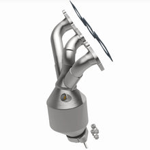 Load image into Gallery viewer, MagnaFlow Exhaust Products 5531920 California CARB Manifold Catalytic Converter for Select Ford Escape, Mercury Mariner
