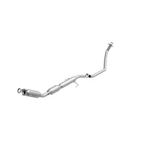 Load image into Gallery viewer, MagnaFlow Exhaust Products 551496 California CARB Direct-Fit Catalytic Converter for Select Toyota Corolla, Toyota Matrix