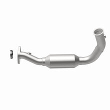 Load image into Gallery viewer, MagnaFlow Exhaust Products 5451583 California CARB Direct-Fit Catalytic Converter for Select Jeep Liberty
