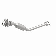 Load image into Gallery viewer, MagnaFlow Exhaust Products 5461914 California CARB Direct-Fit Catalytic Converter for Select Chevrolet Cobalt, Chevrolet HHR, Pontiac G5, Saturn Ion