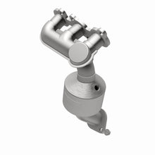 Load image into Gallery viewer, MagnaFlow Exhaust Products 51398 OEM Grade Manifold Catalytic Converter for Select Lexus ES330, Toyota Camry, Toyota Solara