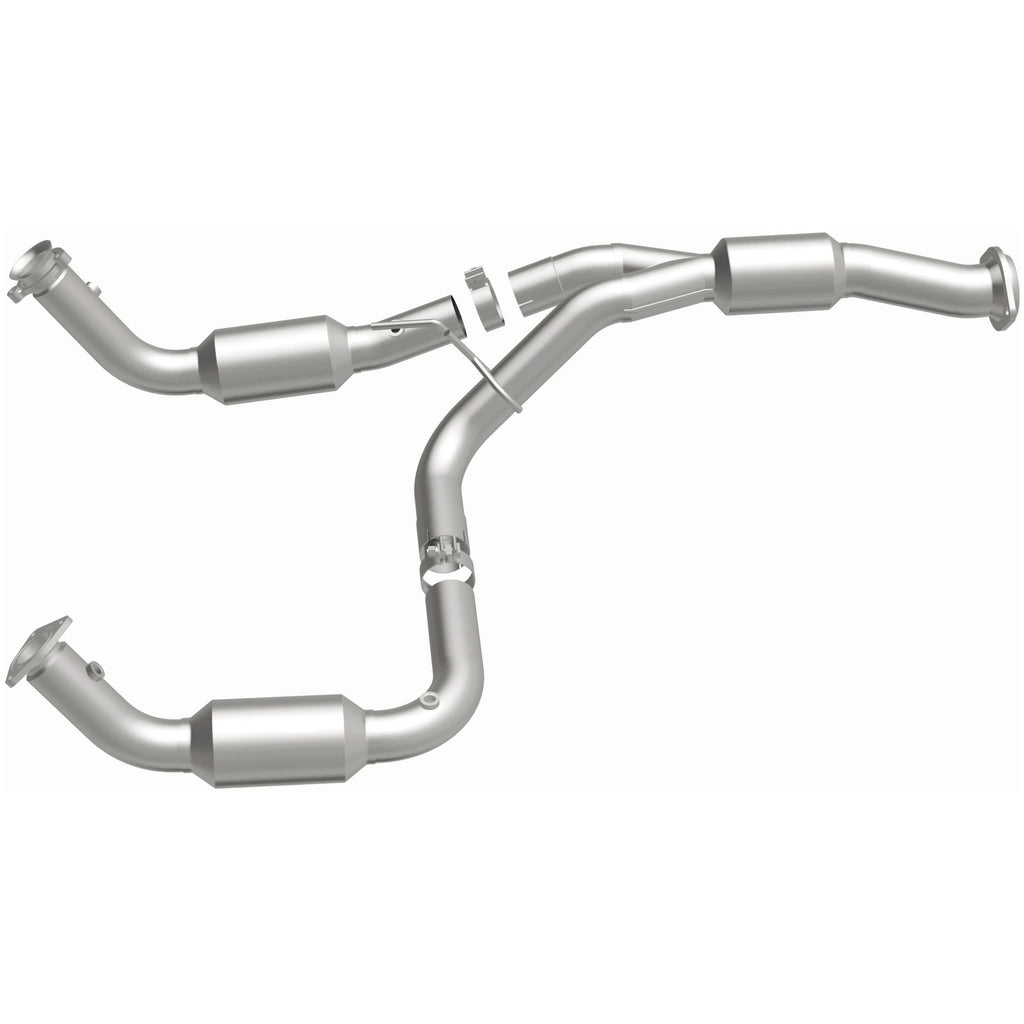 MagnaFlow Exhaust Products 5582812 California CARB Direct-Fit Catalytic Converter for Select Chevrolet Silverado HD, Chevrolet Silverado HD, GMC Sierra HD, GMC Sierra HD