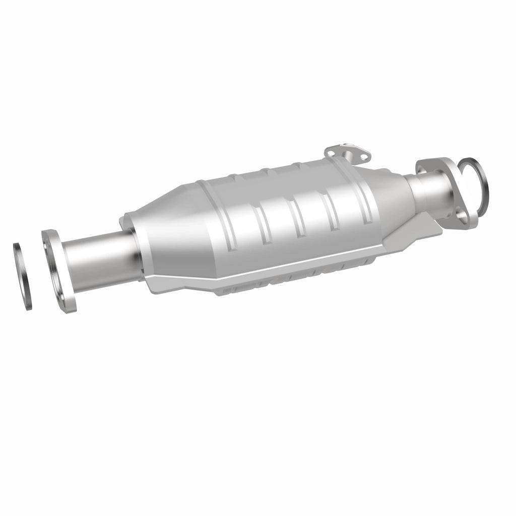 MagnaFlow Exhaust Products 23895 Standard Grade Direct-Fit Catalytic Converter for Select Toyota Pickup