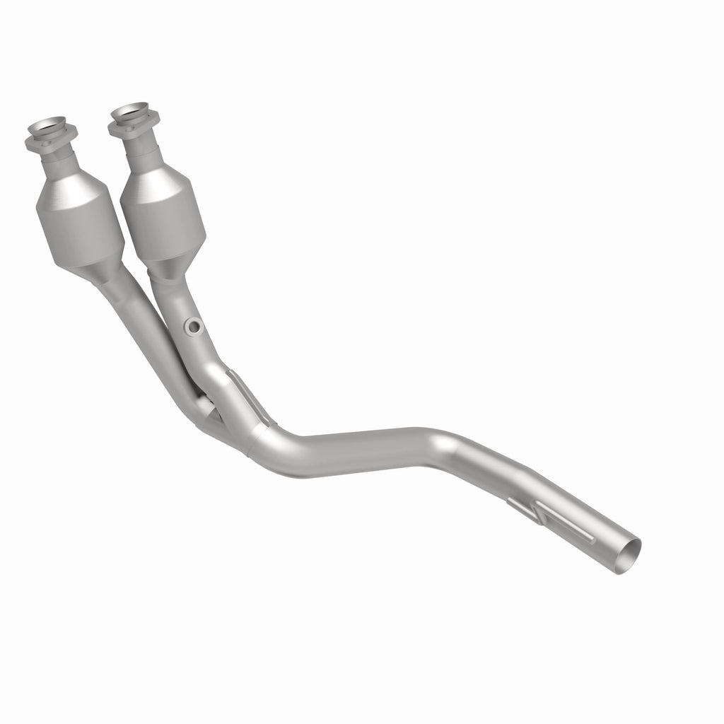 MagnaFlow Exhaust Products 24997 HM Grade Direct-Fit Catalytic Converter for Select Jeep Cherokee