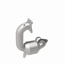 Load image into Gallery viewer, MagnaFlow Exhaust Products 52438 OEM Grade Direct-Fit Catalytic Converter for Select Nissan Juke, Nissan Sentra