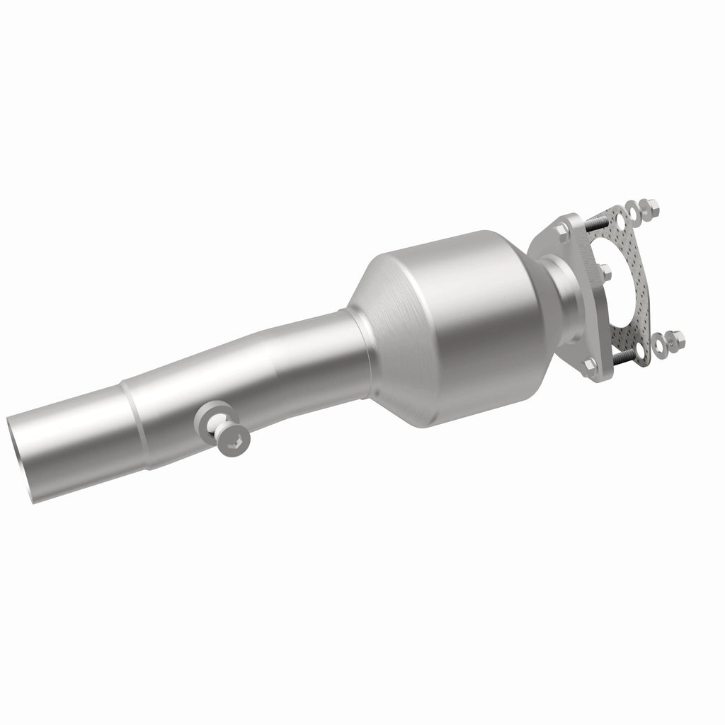MagnaFlow Exhaust Products 280732 OEM Grade Direct-Fit Catalytic Converter for Select Land Rover Discovery Sport, Land Rover Range Rover Evoque