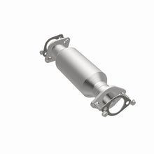Load image into Gallery viewer, MagnaFlow Exhaust Products 5671332 California CARB Direct-Fit Catalytic Converter for Select Hyundai Elantra, Kia Spectra, Kia Spectra5