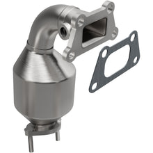 Load image into Gallery viewer, MagnaFlow Exhaust Products 5582188 California CARB Manifold Catalytic Converter for Select Chevrolet Equinox, GMC Terrain