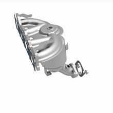Load image into Gallery viewer, MagnaFlow Exhaust Products 5531775 California CARB Manifold Catalytic Converter for Select Hyundai Santa Fe Sport, Kia Sorento