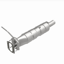 Load image into Gallery viewer, MagnaFlow Exhaust Products 280435 OEM Grade Direct-Fit Catalytic Converter for Select Ford F-53 Motorhome Chassis, Ford F-59 Commercial Stripped Chassis