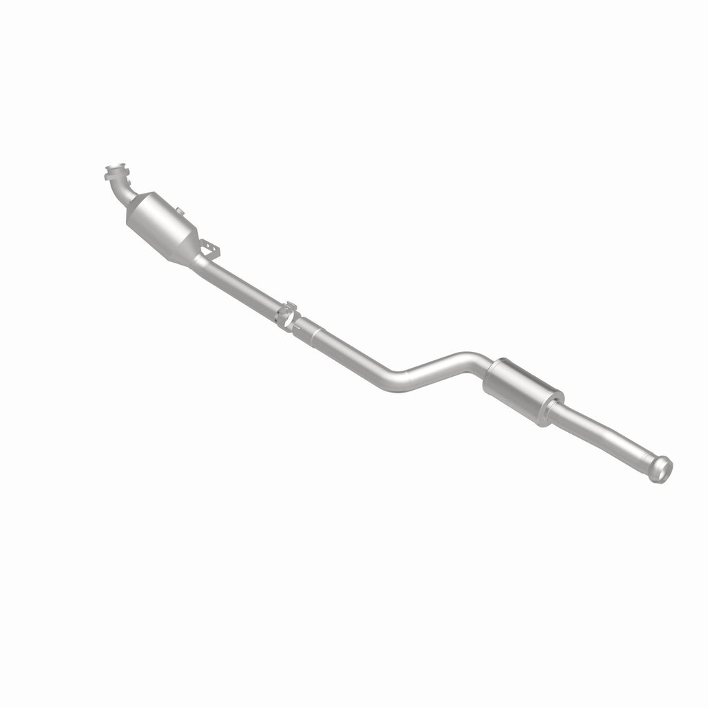 MagnaFlow Exhaust Products 21-497 OEM Grade Direct-Fit Catalytic Converter for Select Mercedes-Benz C300