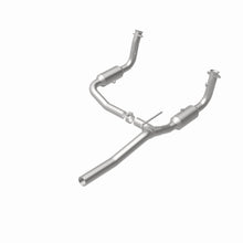 Load image into Gallery viewer, MagnaFlow Exhaust Products 5551148 California CARB Direct-Fit Catalytic Converter for Select Dodge Nitro, Jeep Liberty