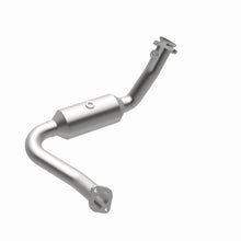 Load image into Gallery viewer, MagnaFlow Exhaust Products 5451677 California CARB Direct-Fit Catalytic Converter for Select Ford Ranger, Mazda B4000