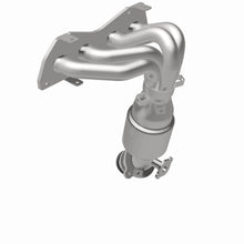 Load image into Gallery viewer, MagnaFlow Exhaust Products 5631520 California CARB Direct-Fit Catalytic Converter for Select Lexus ES300h, Toyota Avalon, Toyota Camry
