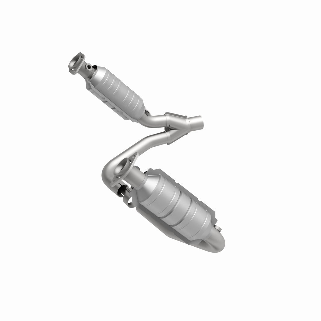 MagnaFlow Exhaust Products 24397 HM Grade Direct-Fit Catalytic Converter for Select Dodge Dakota, Mitsubishi Raider