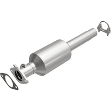 Load image into Gallery viewer, MagnaFlow Exhaust Products 459408 California CARB Direct-Fit Catalytic Converter for Select Toyota Highlander