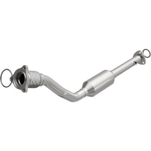 Load image into Gallery viewer, MagnaFlow Exhaust Products 4481201 California CARB Direct-Fit Catalytic Converter for Select Chevrolet Cavalier, Chevrolet Malibu, Oldsmobile Alero, Pontiac Grand Am, Pontiac Sunfire