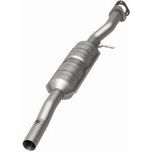 Load image into Gallery viewer, MagnaFlow Exhaust Products 55324 HM Grade Direct-Fit Catalytic Converter for Select Ford Excursion, Ford F-250 Super Duty, Ford F-350 Super Duty, Ford F-450 Super Duty, Ford F-550 Super Duty