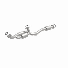 Load image into Gallery viewer, MagnaFlow Exhaust Products 52086 OEM Grade Direct-Fit Catalytic Converter for Select Lexus ES300, Toyota Avalon, Toyota Camry, Toyota Solara
