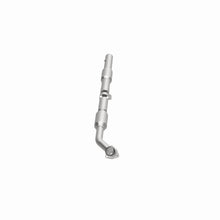 Load image into Gallery viewer, MagnaFlow Exhaust Products 52051 OEM Grade Direct-Fit Catalytic Converter for Select Chevrolet Express 1500, Chevrolet Express 2500, Chevrolet Express 3500, GMC Savana 1500, GMC Savana 2500, GMC Savana