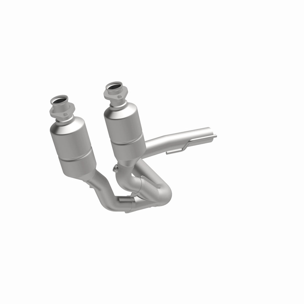 MagnaFlow Exhaust Products 49744 OEM Grade Direct-Fit Catalytic Converter for Select Jeep Grand Cherokee