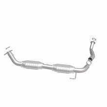 Load image into Gallery viewer, MagnaFlow Exhaust Products 5582625 California CARB Direct-Fit Catalytic Converter for Select Toyota Sequoia, Toyota Tundra
