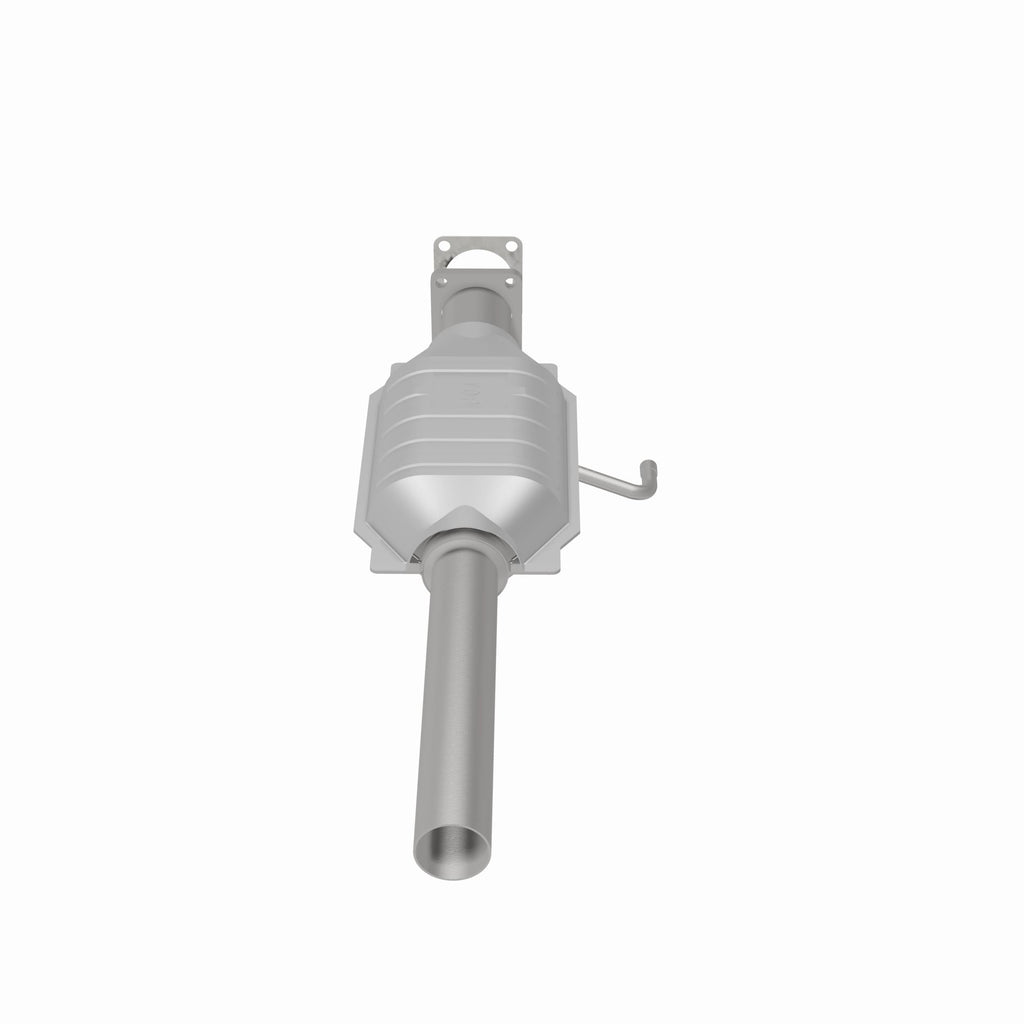 MagnaFlow Exhaust Products 23225 Standard Grade Direct-Fit Catalytic Converter for Select Jeep Wrangler