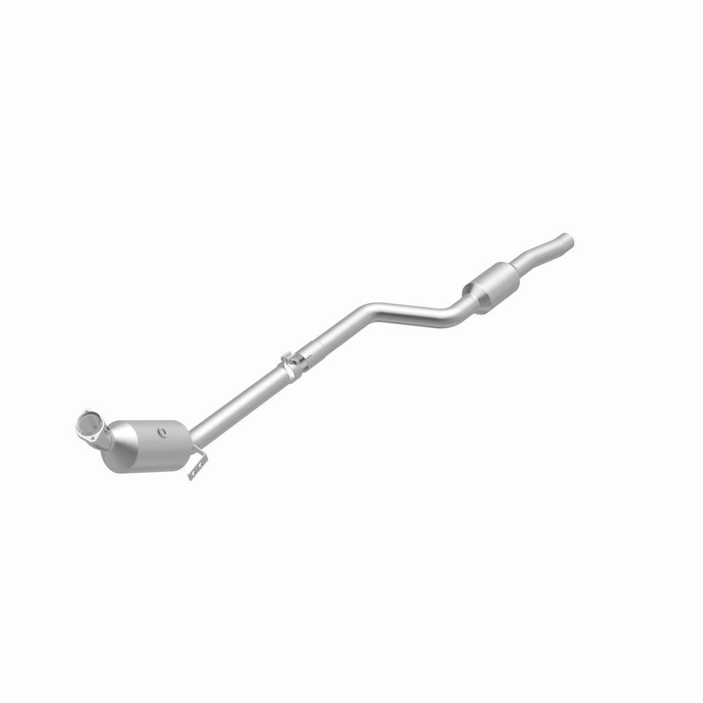 MagnaFlow Exhaust Products 21-437 OEM Grade Direct-Fit Catalytic Converter for Select Mercedes-Benz C300, Mercedes-Benz C350, Mercedes-Benz E350