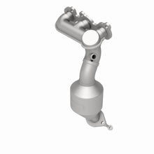 Load image into Gallery viewer, MagnaFlow Exhaust Products 51540 OEM Grade Manifold Catalytic Converter for Select Toyota Highlander