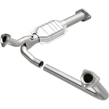 Load image into Gallery viewer, MagnaFlow Exhaust Products 3391482 California CARB Direct-Fit Catalytic Converter for Select Chevrolet G10, Chevrolet G20, Chevrolet G30, GMC G1500, GMC G2500, GMC G3500