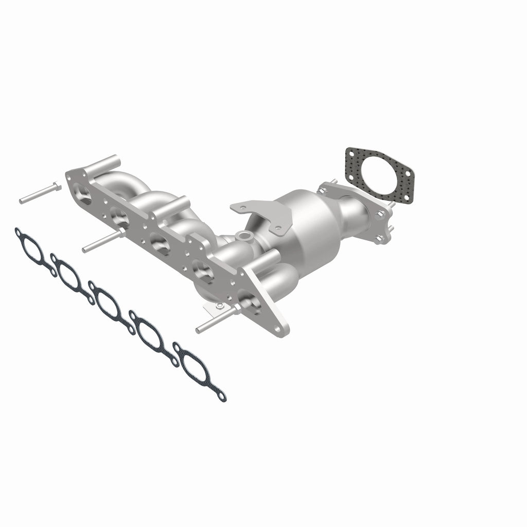 MagnaFlow Exhaust Products 24425 HM Grade Manifold Catalytic Converter for Select Volvo S60, Volvo V70