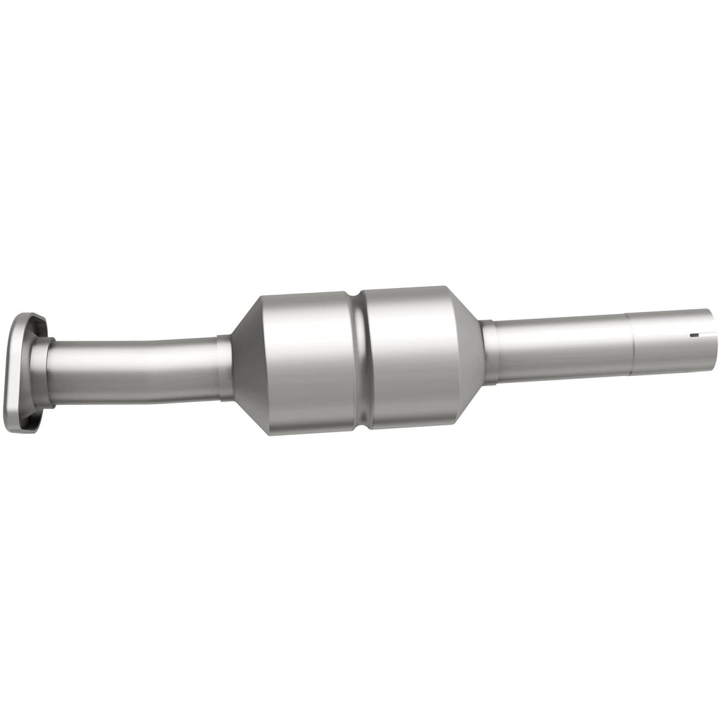 MagnaFlow Exhaust Products 23624 HM Grade Direct-Fit Catalytic Converter for Select Lexus RX330, Lexus RX350, Lexus RX400h, Toyota Highlander
