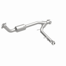 Load image into Gallery viewer, MagnaFlow Exhaust Products 4451165 California CARB Direct-Fit Catalytic Converter for Select Lincoln Navigator