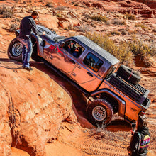 Load image into Gallery viewer, Superwinch 2598 Recovery Boards