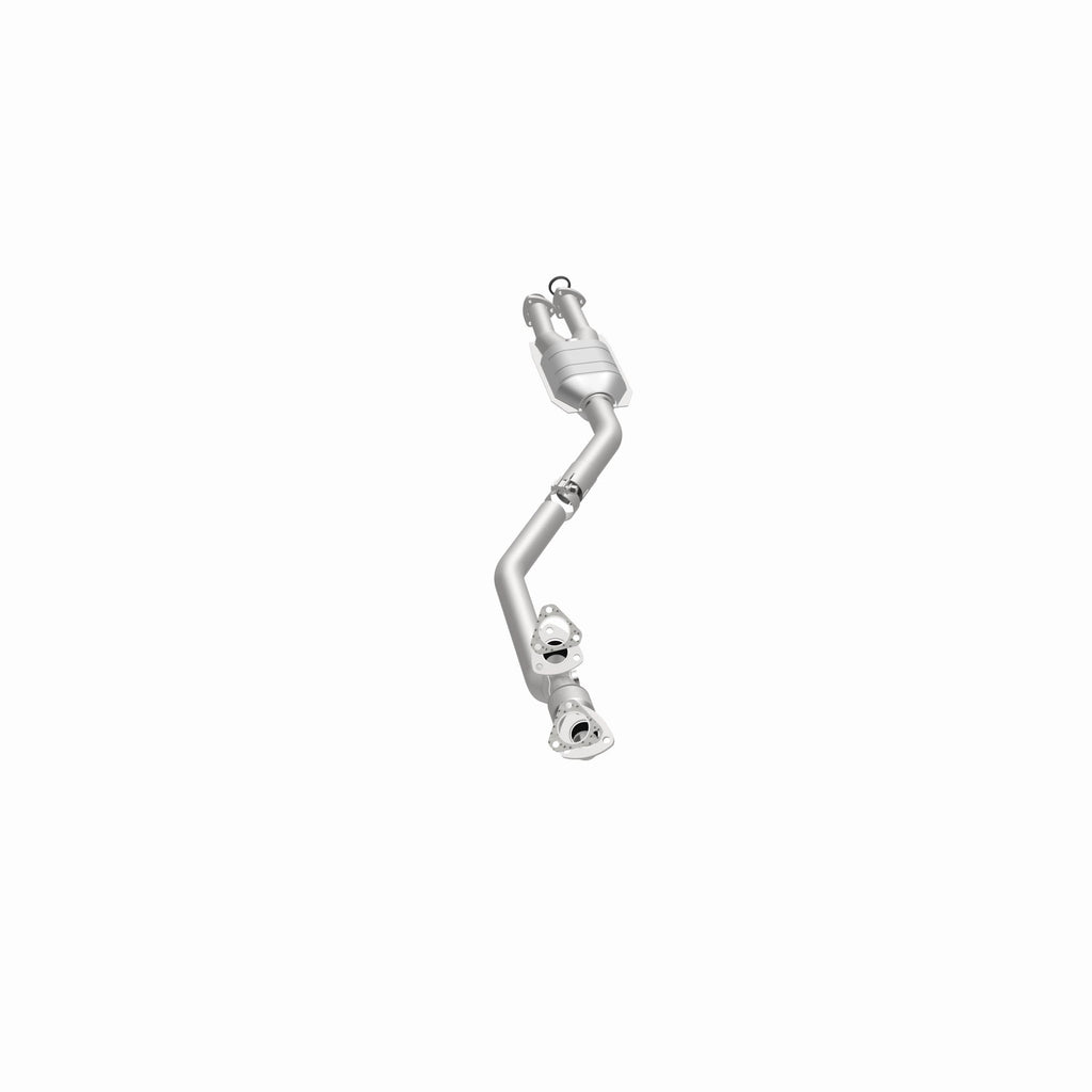 MagnaFlow Exhaust Products 23558 Standard Grade Direct-Fit Catalytic Converter for Select BMW 533i, BMW 633CSi