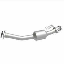 Load image into Gallery viewer, MagnaFlow Exhaust Products 6511689 California CARB Direct-Fit Catalytic Converter for Select Nissan NV200