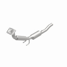 Load image into Gallery viewer, MagnaFlow Exhaust Products 5461526 California CARB Direct-Fit Catalytic Converter for Select Volkswagen Beetle, Volkswagen Golf, Volkswagen Jetta