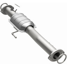 Load image into Gallery viewer, MagnaFlow Exhaust Products 447225 California CARB Direct-Fit Catalytic Converter for Select Toyota 4Runner