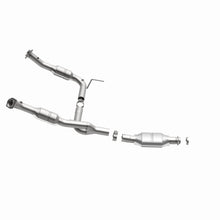 Load image into Gallery viewer, MagnaFlow Exhaust Products 447243 California CARB Direct-Fit Catalytic Converter for Select Ford Explorer, Lincoln Aviator, Mercury Mountaineer