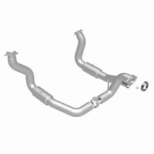 Load image into Gallery viewer, MagnaFlow Exhaust Products 5551297 California CARB Direct-Fit Catalytic Converter for Select Ford F-250 Super Duty, Ford F-350 Super Duty