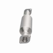 Load image into Gallery viewer, MagnaFlow Exhaust Products 4481877 California CARB Direct-Fit Catalytic Converter for Select Hyundai Sonata