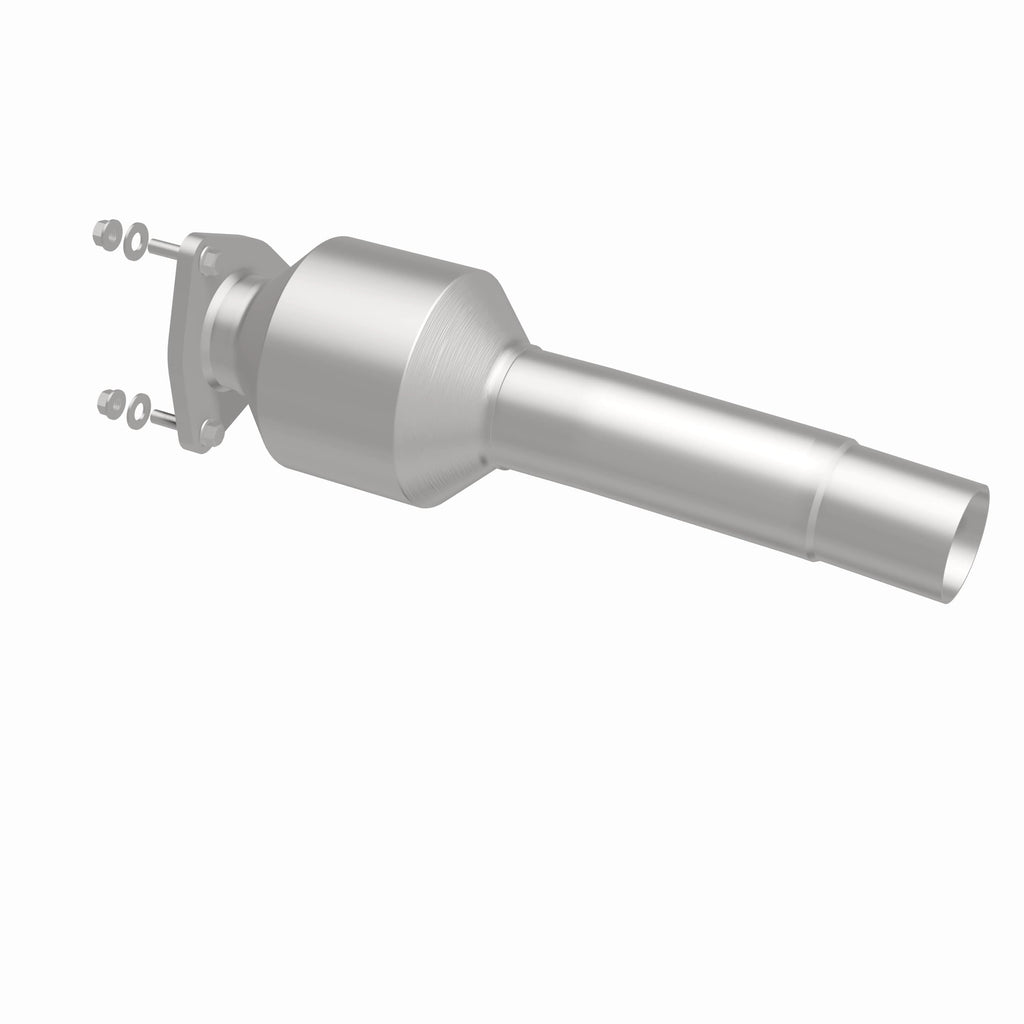 MagnaFlow Exhaust Products 21-538 OEM Grade Direct-Fit Catalytic Converter for Select Land Rover LR2, Land Rover Range Rover Evoque