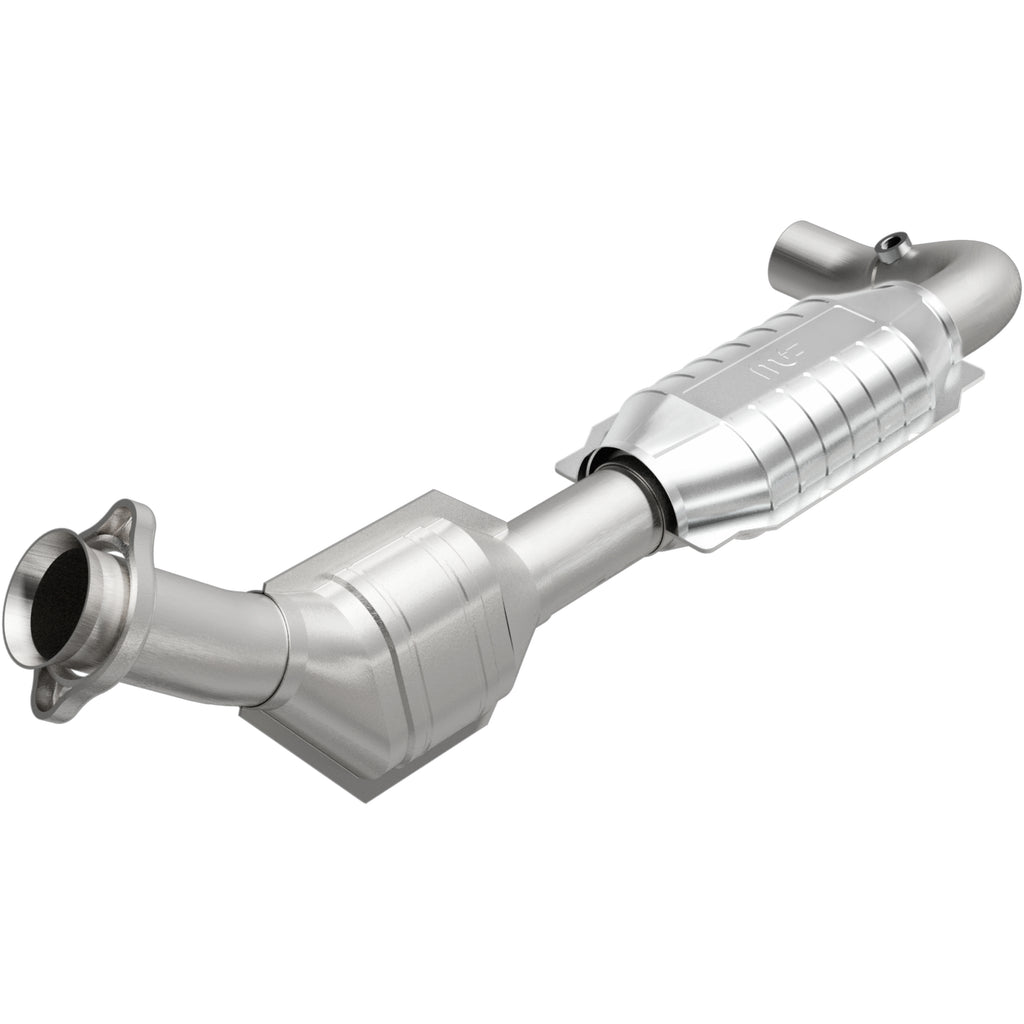 MagnaFlow Exhaust Products 447179 California CARB Direct-Fit Catalytic Converter for Select Ford E-150 Econoline, Ford E-150 Econoline Club Wagon, Ford E-250 Econoline