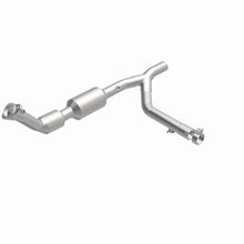 Load image into Gallery viewer, MagnaFlow Exhaust Products 280008 OEM Grade Direct-Fit Catalytic Converter for Select Ford F-150, Ford F-150 Heritage