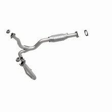 Load image into Gallery viewer, MagnaFlow Exhaust Products 447249 California CARB Direct-Fit Catalytic Converter for Select Chevrolet S10, GMC Sonoma, Isuzu Hombre