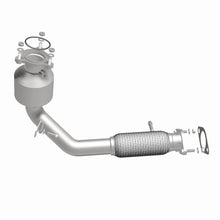 Load image into Gallery viewer, MagnaFlow Exhaust Products 5582941 California CARB Direct-Fit Catalytic Converter for Select Chevrolet Captiva Sport, Chevrolet Equinox, GMC Terrain