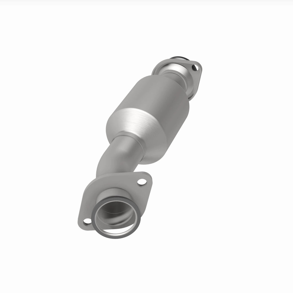 MagnaFlow Exhaust Products 280095 OEM Grade Direct-Fit Catalytic Converter for Select Toyota Sienna