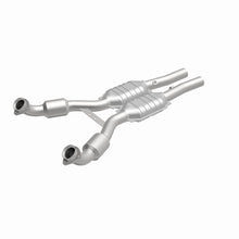 Load image into Gallery viewer, MagnaFlow Exhaust Products 441137 California CARB Direct-Fit Catalytic Converter for Select Chevrolet Corvette